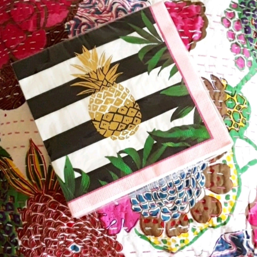 PINEAPPLE NAPKINS